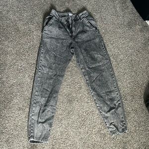 Black/Gray denim 80s mom jeans